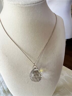 Faceted Crystal Pendant Necklace - Clear